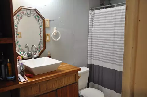 Bath - 667 Bronx Corner Rd, Ray, OH 45672 photo 1 of 1