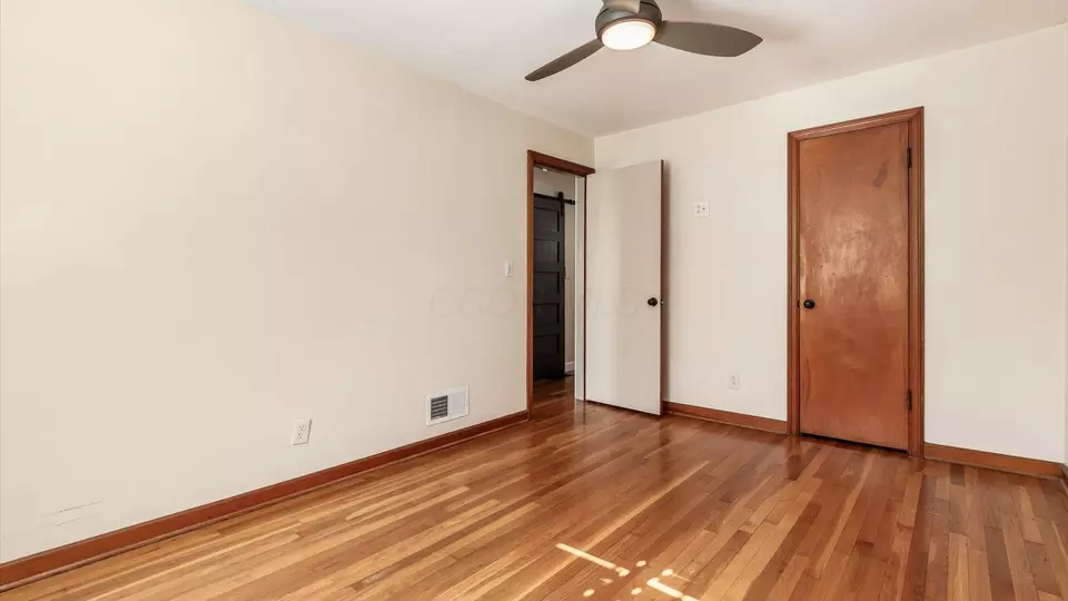 Bedroom - 343 W Maple St, Granville, OH 43023 photo 2 of 8