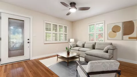 Living - 343 W Maple St, Granville, OH 43023 photo 1 of 6