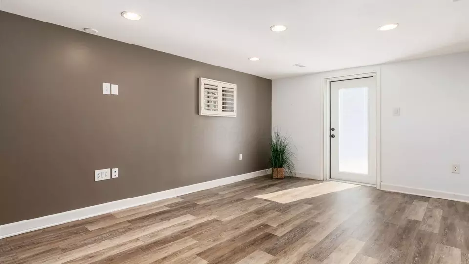 Living - 343 W Maple St, Granville, OH 43023 photo 5 of 6