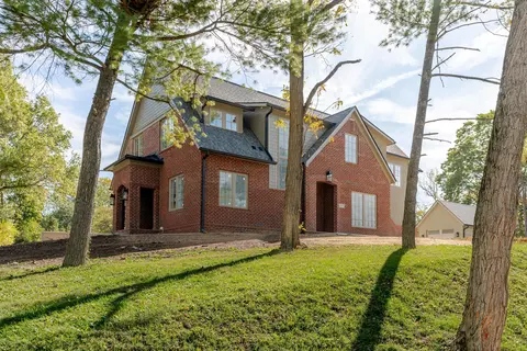 2681 Lane Rd, Columbus, OH 43220