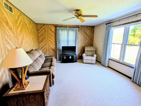24440 Sisk Rd, Circleville, OH 43113 photo 9