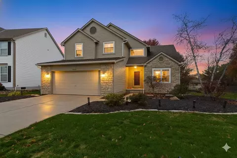 1955 Royal Oak Dr, Lewis Center, OH 43035