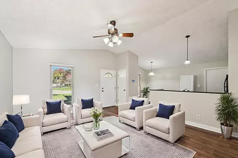 Living - 2013 Summit Row Blvd, Powell, OH 43065 photo 1 of 1