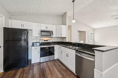 Kitchen - 2013 Summit Row Blvd, Powell, OH 43065 photo 1 of 1
