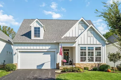 4693 Winding Oak Dr, Delaware, OH 43015