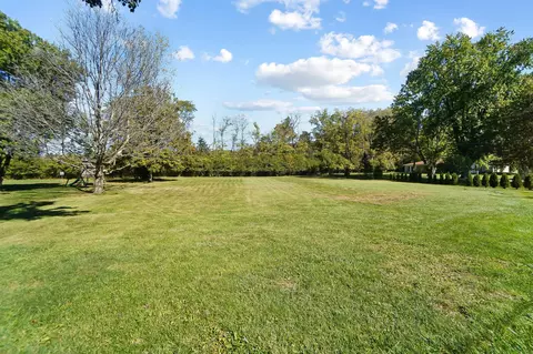 Exterior - 26 Thomaston Trl, Springfield, OH 45503 photo 16 of 17