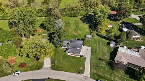 View/Area - 26 Thomaston Trl, Springfield, OH 45503 photo 2 of 5