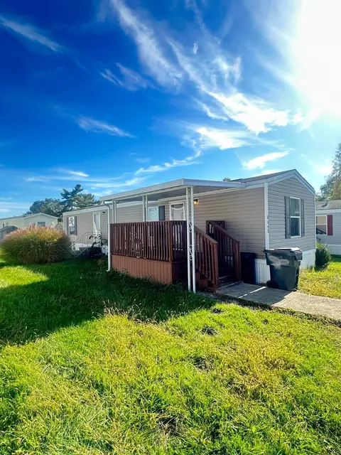 8668 Kanawha Dr, Orient, OH 43146