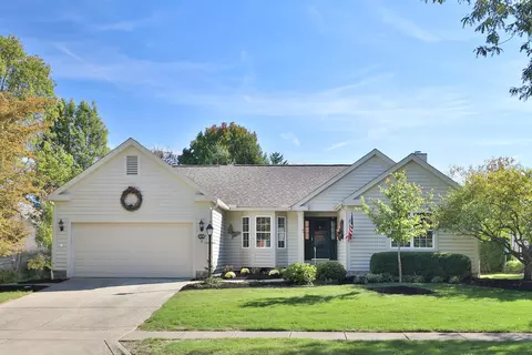 4638 Mossrock Dr, Hilliard, OH 43026
