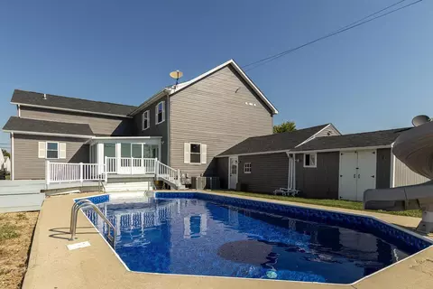 Exterior - 1408 E Wheeling St, Lancaster, OH 43130 photo 5 of 9