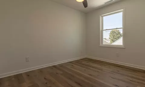 Bedroom - 1408 E Wheeling St, Lancaster, OH 43130 photo 5 of 9