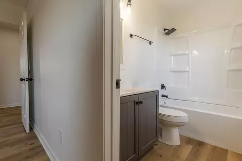 Entry Way - 1408 E Wheeling St, Lancaster, OH 43130 photo 7 of 7