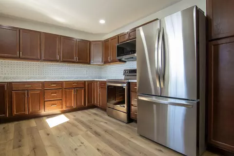 Kitchen - 1408 E Wheeling St, Lancaster, OH 43130 photo 2 of 2