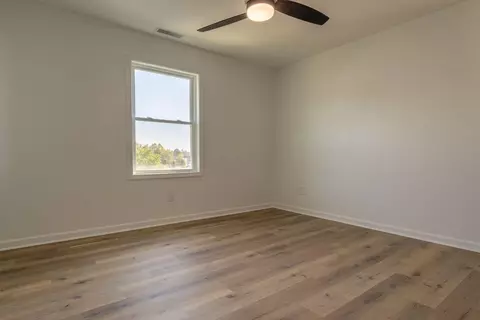 Bedroom - 1408 E Wheeling St, Lancaster, OH 43130 photo 6 of 9