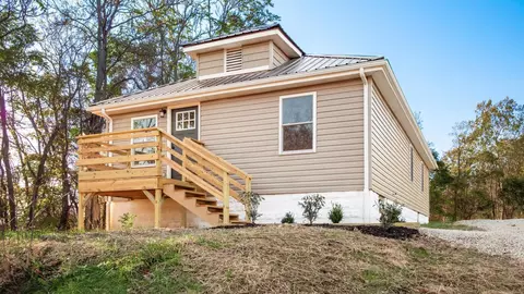 718 3rd St, Philo, OH 43771