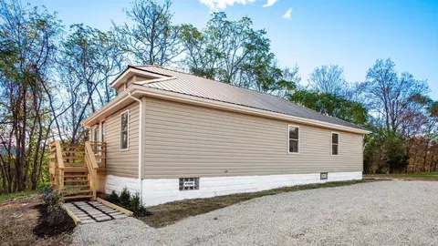 718 3rd St, Philo, OH 43771 photo 5