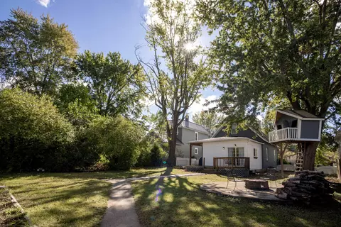 Exterior - 229 E William St, Delaware, OH 43015 photo 6 of 10