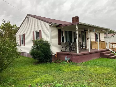 815 Valley St, Aberdeen, OH 45101