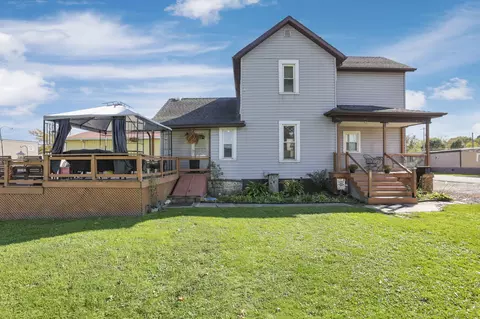 139 E Jefferson St, New Lexington, OH 43764