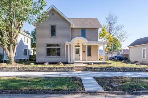 423 E Paint St, Washington Court House, OH 43160