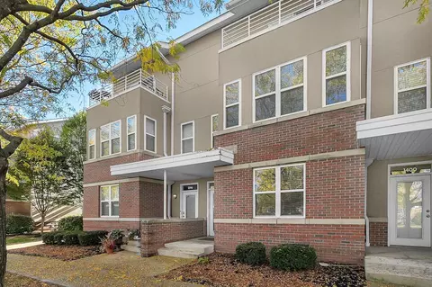 1398 Lower Green Cir, Columbus, OH 43212