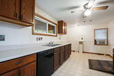 Kitchen - 551 E Main St, Circleville, OH 43113 photo 1 of 4