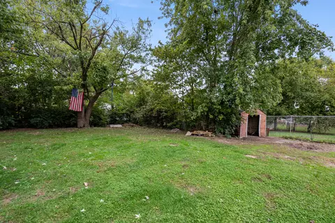 Exterior - 551 E Main St, Circleville, OH 43113 photo 3 of 13