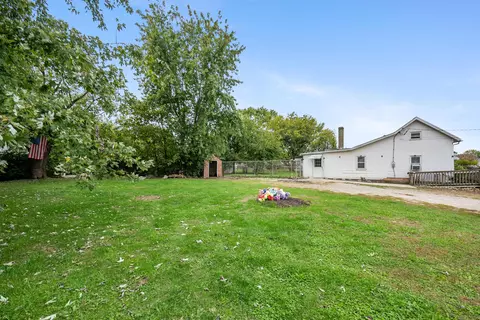 Exterior - 551 E Main St, Circleville, OH 43113 photo 5 of 13