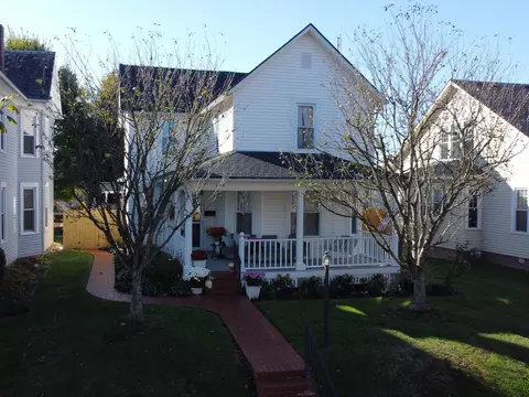 608 E Mulberry St, Lancaster, OH 43130