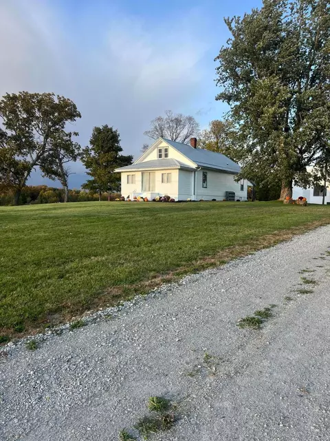 1393 S State Route 72, Sabina, OH 45169