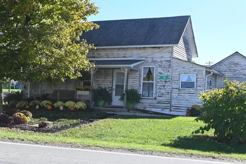 927 Sportsman Club Rd, Newark, OH 43055