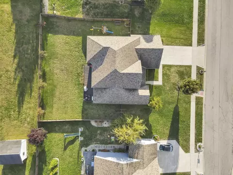 View/Area - 549 Crestview Dr, Lithopolis, OH 43136 photo 7 of 17