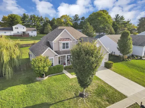 View/Area - 549 Crestview Dr, Lithopolis, OH 43136 photo 2 of 17