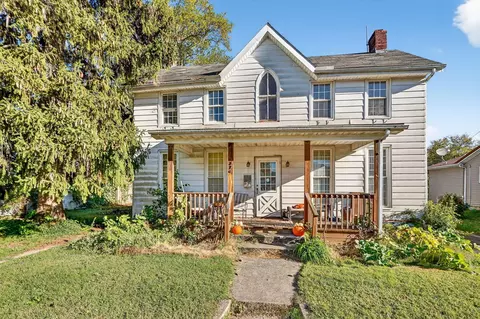 374 E Franklin St, Circleville, OH 43113
