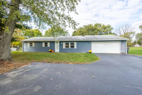 46 3rd Ave SW, Pataskala, OH 43062