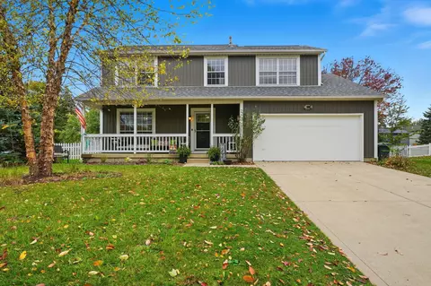 2 Surrey Ct, Plain City, OH 43064