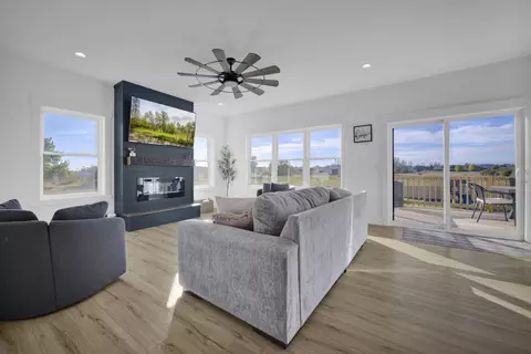 Living - 7181 Long Pond Rd, Cable, OH 43009 photo 1 of 1