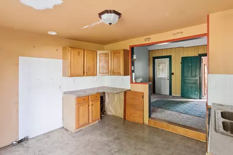 Entry Way - 210 State St, Edison, OH 43320 photo 3 of 3