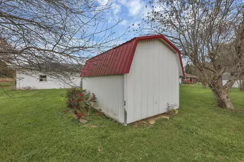 Exterior - 28671 Chieftain Dr, Logan, OH 43138 photo 19 of 23