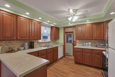 Kitchen - 28671 Chieftain Dr, Logan, OH 43138 photo 1 of 4