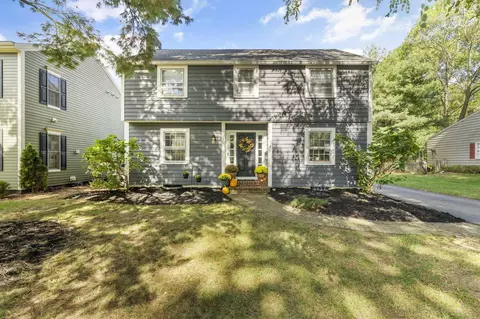 130 W Clearview Ave, Worthington, OH 43085