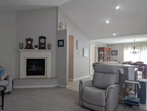 593 Hiser Ave, Springfield, OH 45503 photo 9