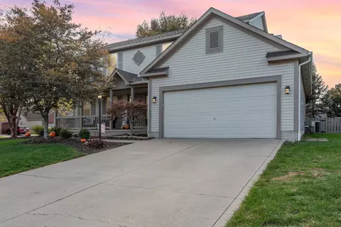 5655 Lotus Ct, Grove City, OH 43123