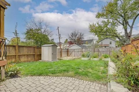 Exterior - 304 E Tulane Rd, Columbus, OH 43202 photo 13 of 14