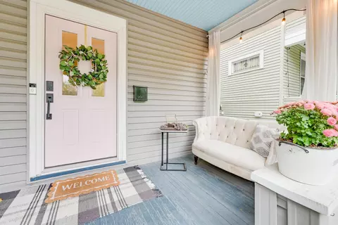 Exterior - 304 E Tulane Rd, Columbus, OH 43202 photo 5 of 14
