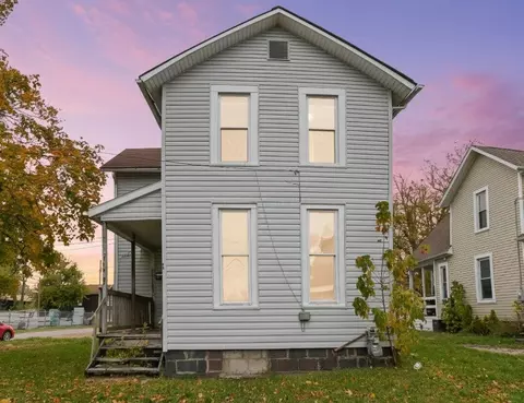167 Essex St, Newark, OH 43055