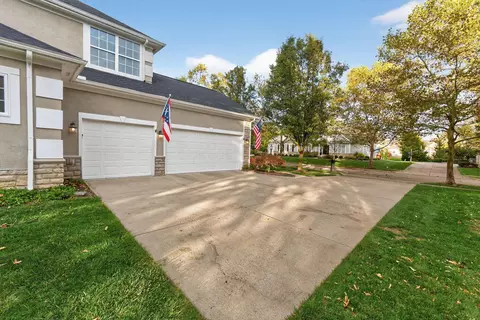 Exterior - 5844 Dunheath Loop, Dublin, OH 43016 photo 9 of 22