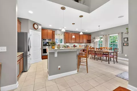 Kitchen - 5844 Dunheath Loop, Dublin, OH 43016 photo 1 of 12