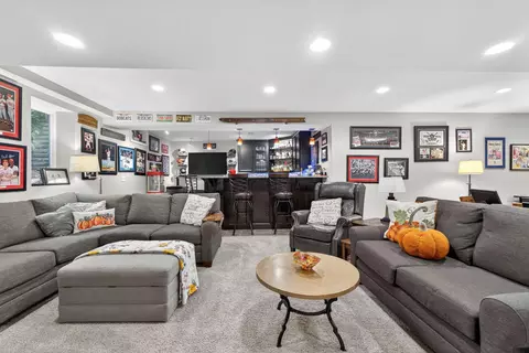 Living - 5844 Dunheath Loop, Dublin, OH 43016 photo 8 of 12